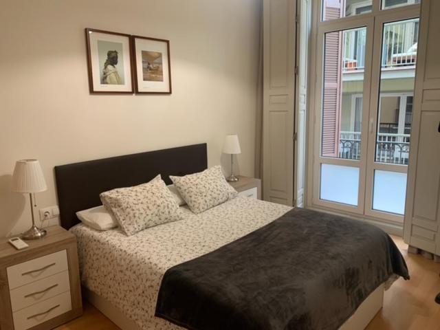 Rosa 2 Bedrooms In City Center Malaga Bagian luar foto
