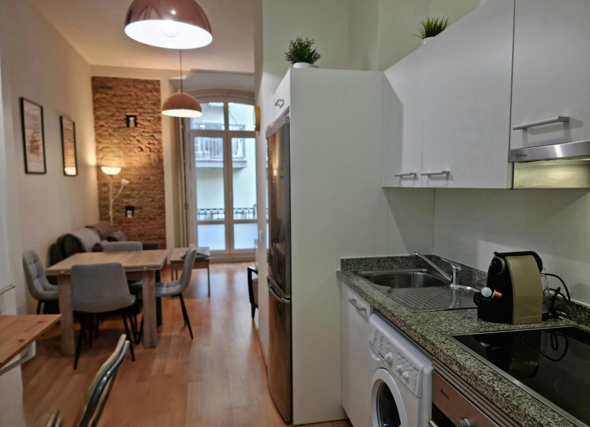 Rosa 2 Bedrooms In City Center Malaga Bagian luar foto